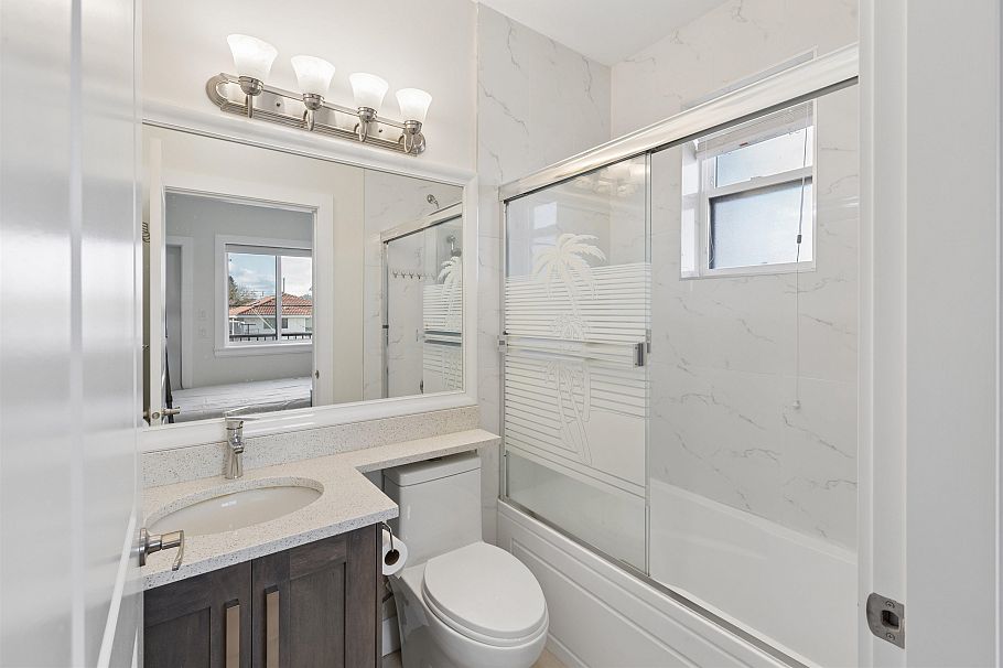 6182 Commercial Street Vancouver, BC - 28