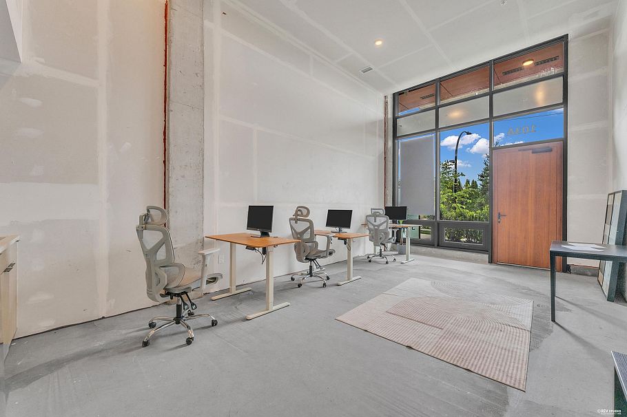 103/203 422 E 3rd Street North Vancouver, BC - 22