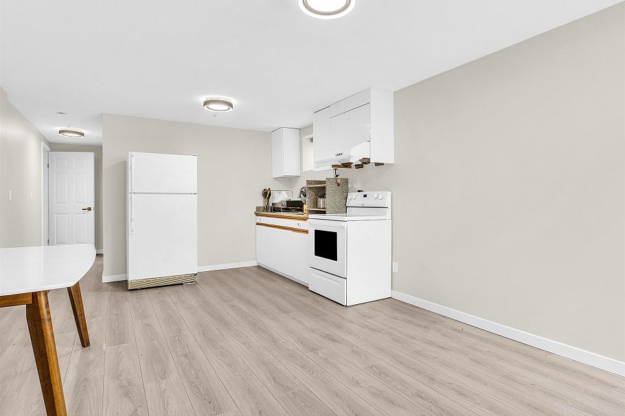 3466 Dieppe Drive Vancouver, BC - 32