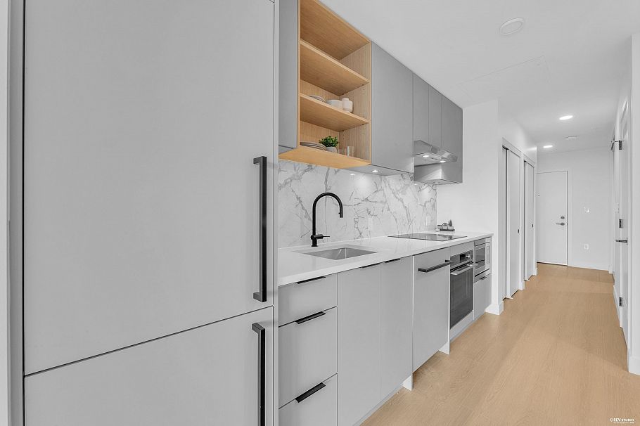103/203 422 E 3rd Street North Vancouver, BC - 11