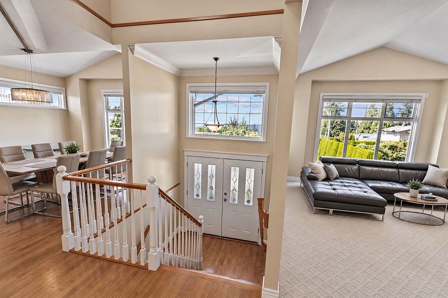 3782 Lonsdale Avenue North Vancouver, BC - 7