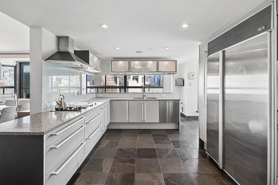 2301 909 Burrard Street Vancouver, BC - 7