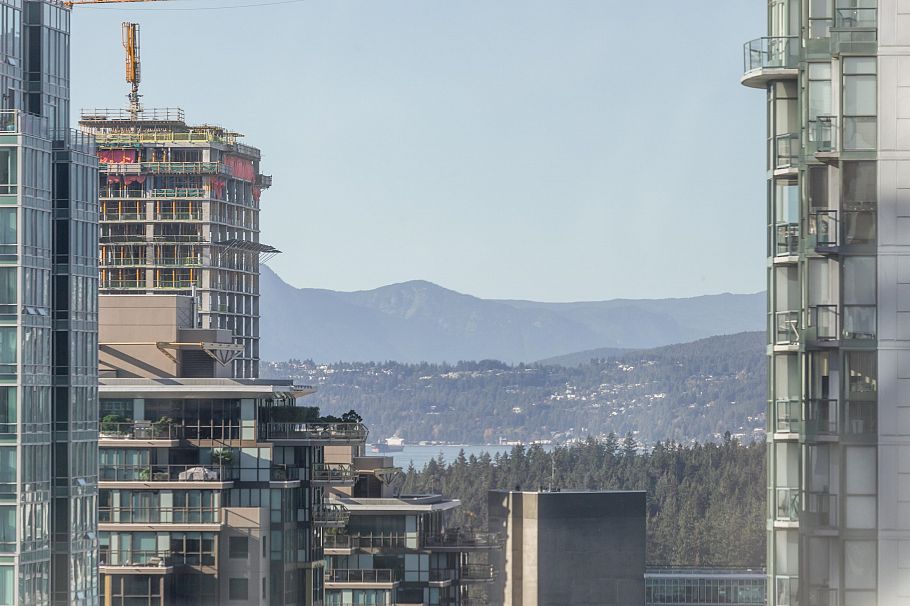 3003 1151 W Georgia Street Vancouver, BC - 30
