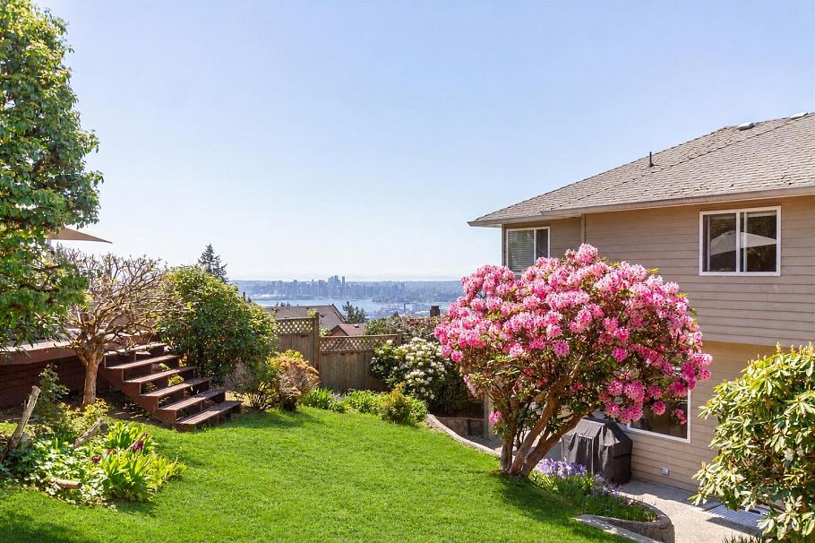 3782 Lonsdale Avenue North Vancouver, BC - 21