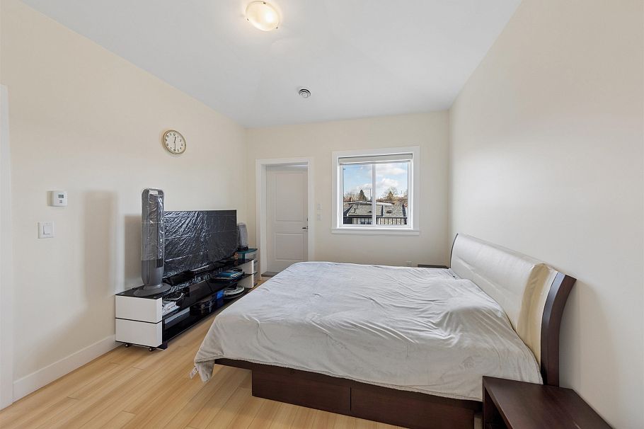 6182 Commercial Street Vancouver, BC - 26