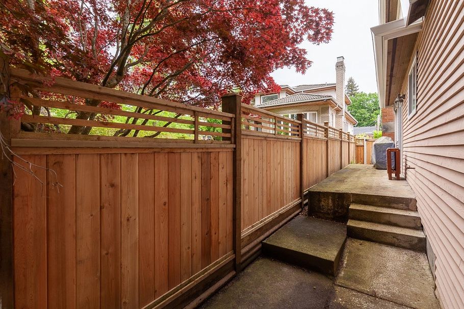 1989 W 52nd Avenue Vancouver, BC - 34