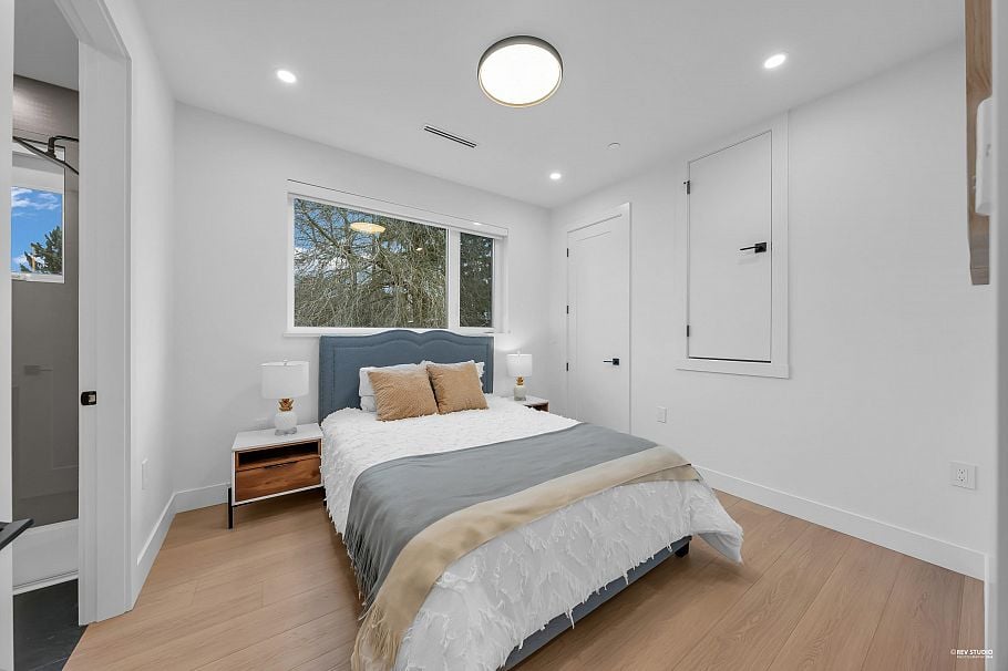 2715 Cheyenne Avenue Vancouver, BC - 15