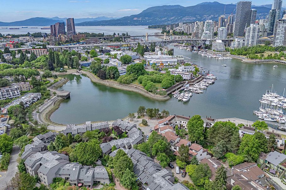 1185 Forge Walk Vancouver, BC - 37