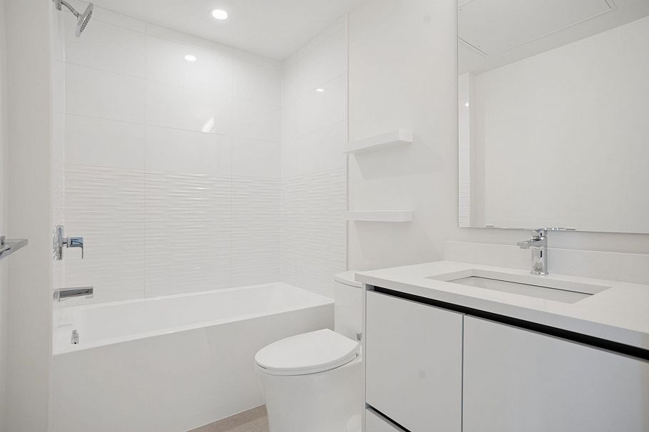 204 8398 Oak Street Vancouver, BC - 16