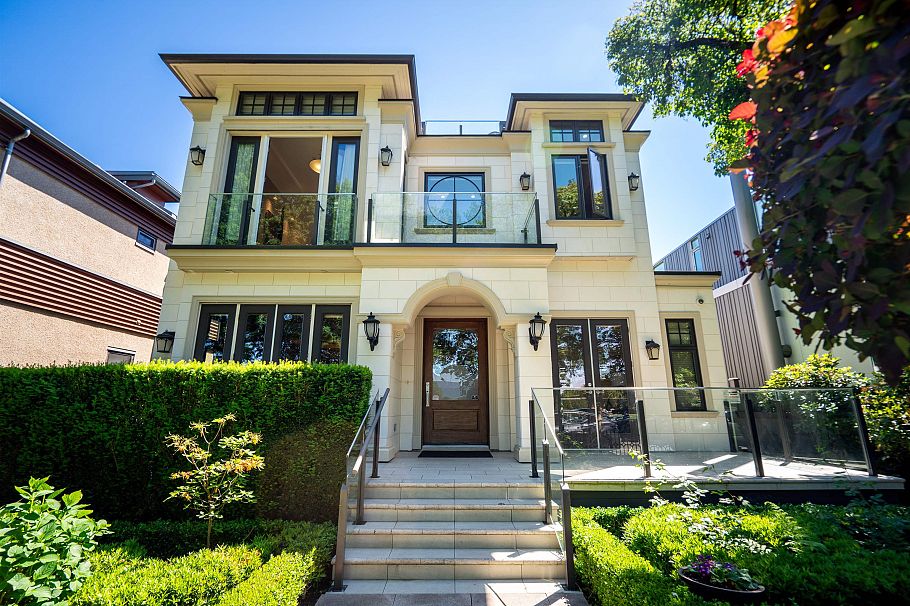 4320 W 8th Avenue Vancouver, BC - 3