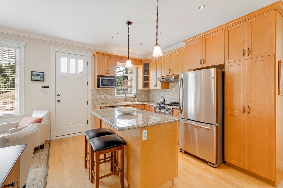 2144 E 4th Avenue Vancouver, BC - 13