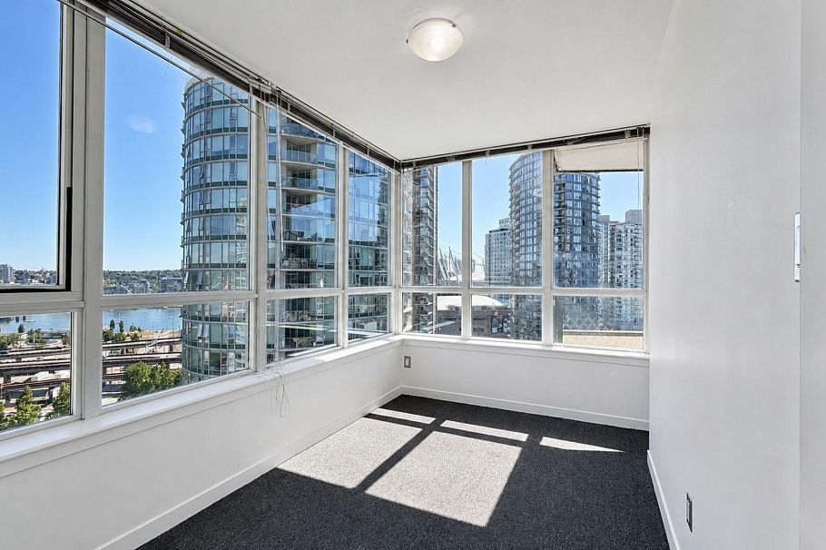 2009 63 Keefer Place Vancouver, BC - 21