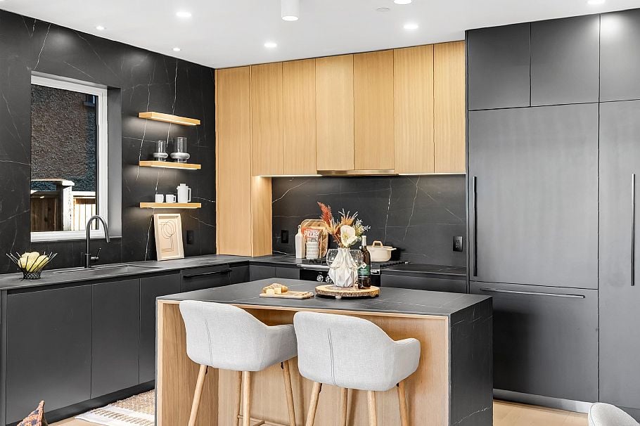 1 2764 W 14th Avenue Vancouver, BC - 11