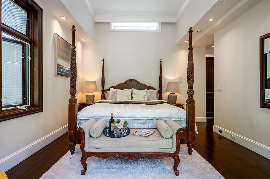 4320 W 8th Avenue Vancouver, BC - 23