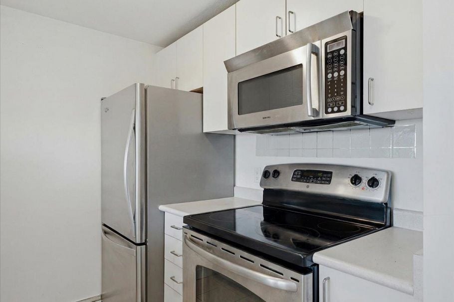 2008 438 Seymour Street Vancouver, BC - 23