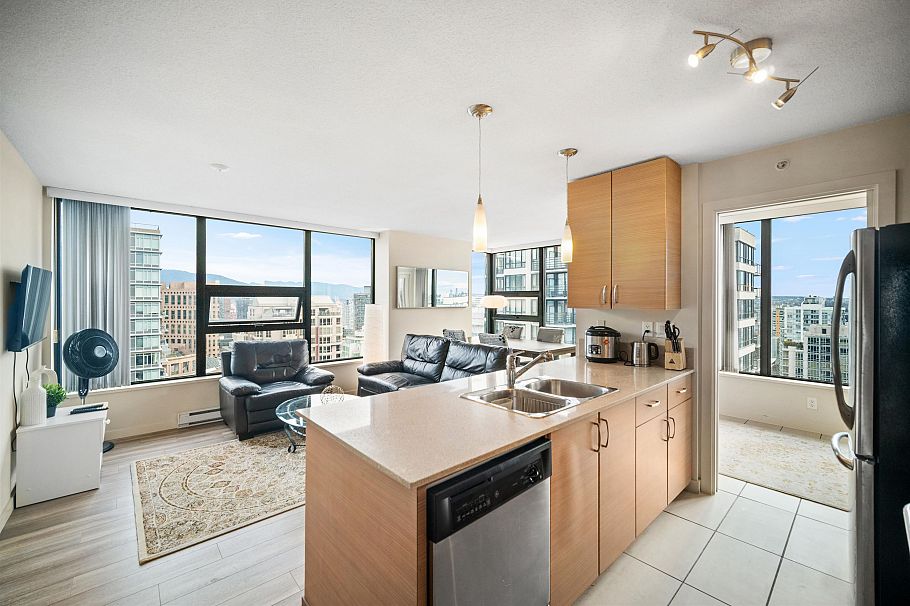 3104 928 Homer Street Vancouver, BC - 5