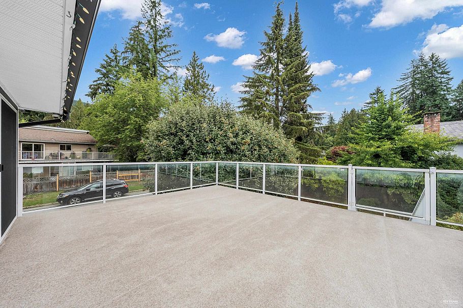 3566 Regent Avenue North Vancouver, BC - 11