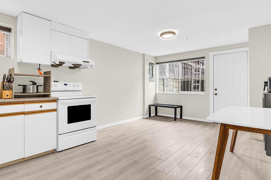 3466 Dieppe Drive Vancouver, BC - 31