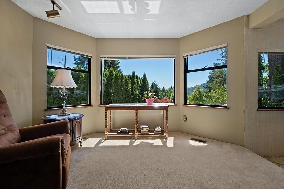 697 Plymouth Drive North Vancouver, BC - 22