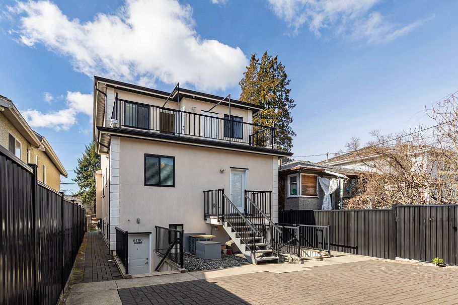 6182 Commercial Street Vancouver, BC - 33
