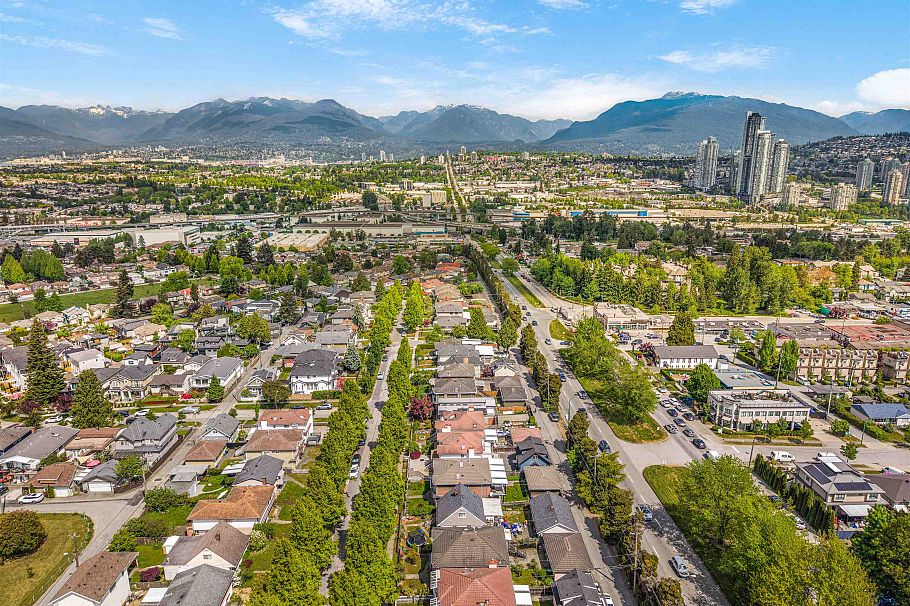 3466 Dieppe Drive Vancouver, BC - 38
