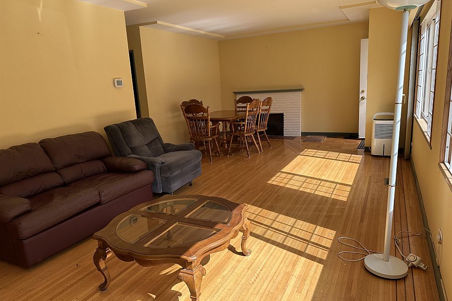 7223 Gladstone Street Vancouver, BC - 3