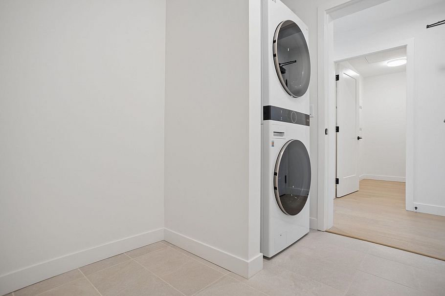 208 8398 Oak Street Vancouver, BC - 20