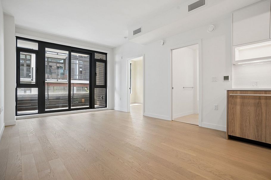 204 8398 Oak Street Vancouver, BC - 7