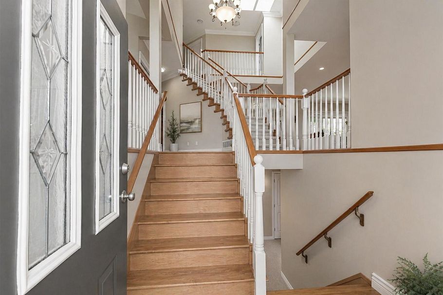 3782 Lonsdale Avenue North Vancouver, BC - 8