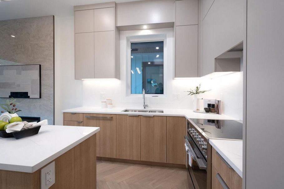 4426 W 4th Avenue Vancouver, BC - 30