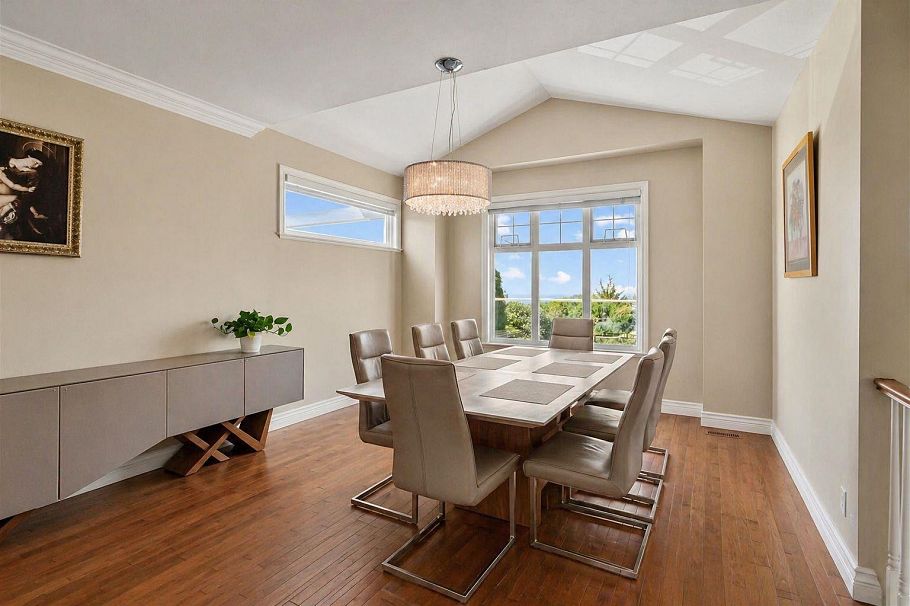 3782 Lonsdale Avenue North Vancouver, BC - 10