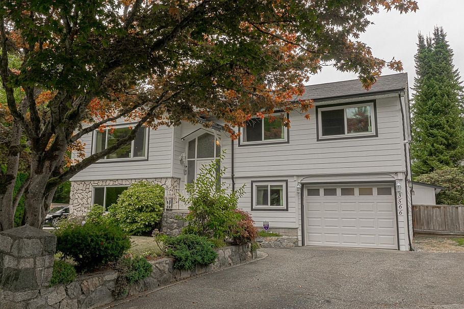 3566 Regent Avenue North Vancouver, BC - 2