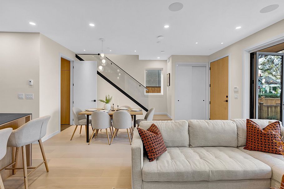 2 2764 W 14th Avenue Vancouver, BC - 8