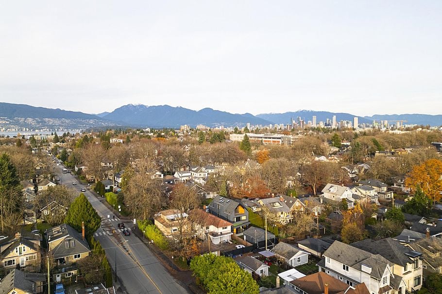 2 2764 W 14th Avenue Vancouver, BC - 39