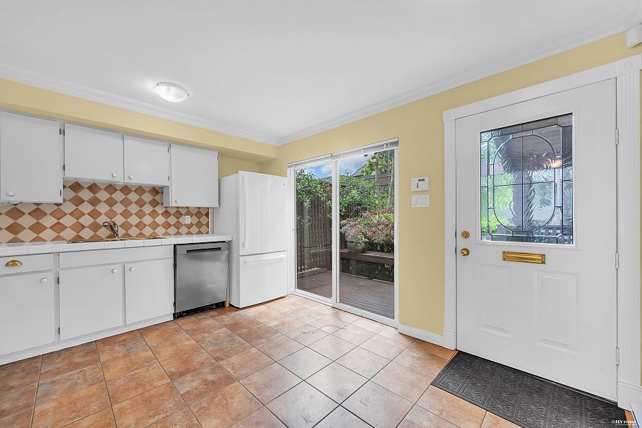 1185 Forge Walk Vancouver, BC - 12