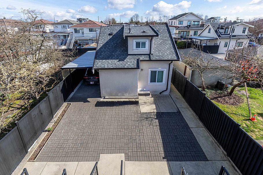 6182 Commercial Street Vancouver, BC - 35