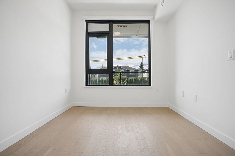 208 8398 Oak Street Vancouver, BC - 13