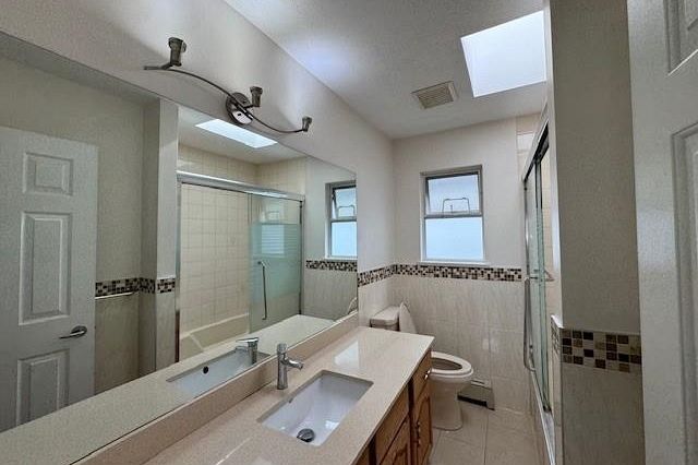 1266 E 63rd Avenue Vancouver, BC - 6
