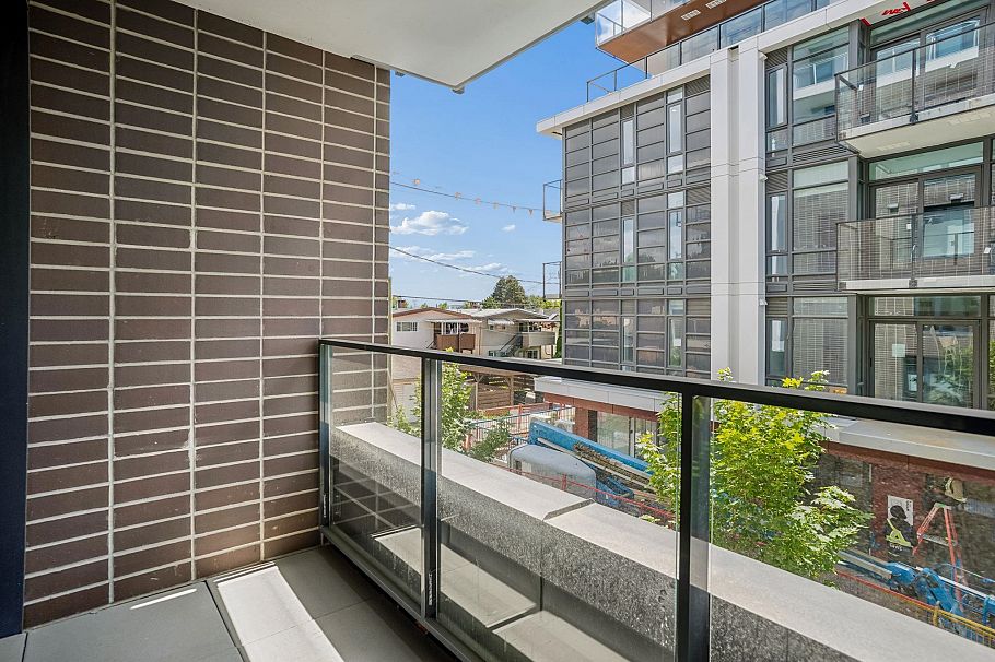 204 8398 Oak Street Vancouver, BC - 18