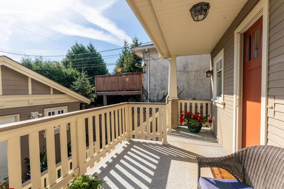 2144 E 4th Avenue Vancouver, BC - 22