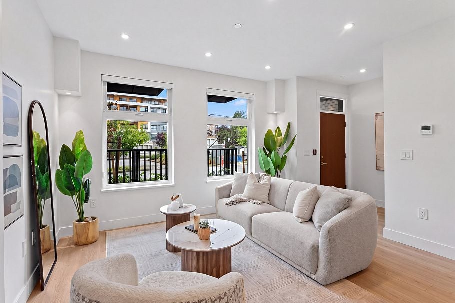 103 342 Mountain Highway North Vancouver, BC - 3