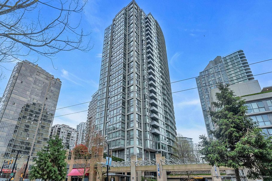 2901 1008 Cambie Street Vancouver, BC - 2