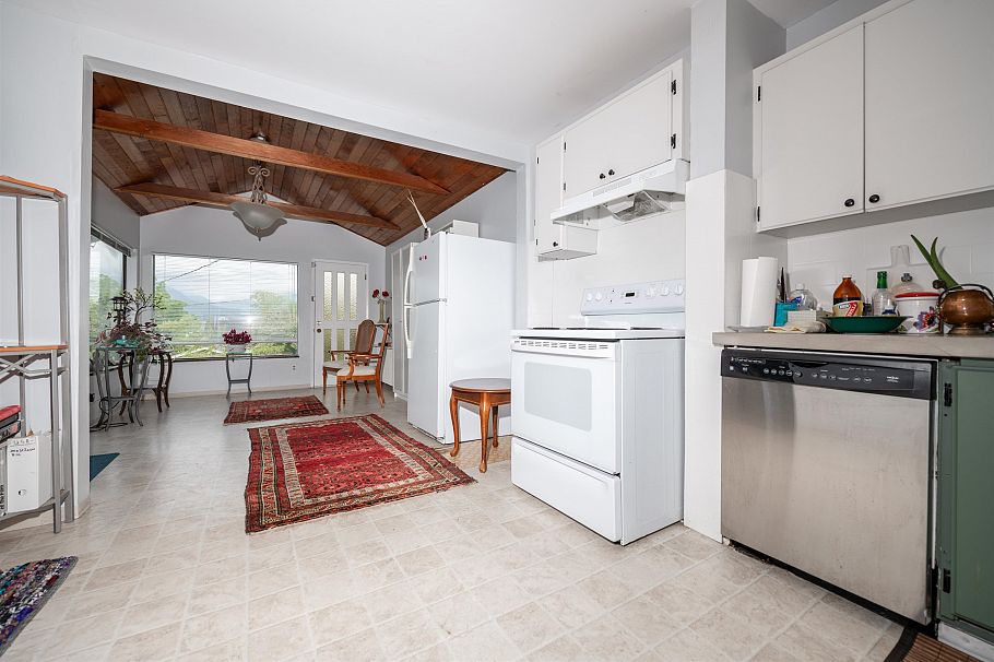 3439 Dundas Street Vancouver, BC - 15