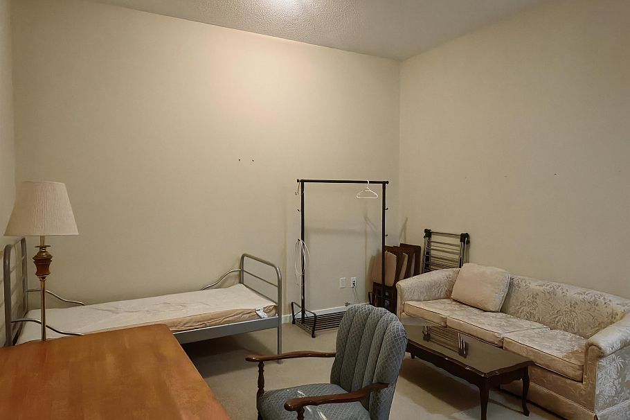 2547 East Mall Vancouver, BC - 8