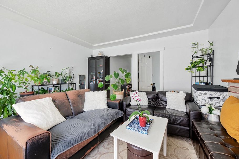 2733 East 28th Avenue Vancouver, BC - 8