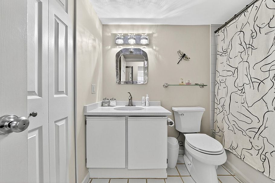 104 1551 W 11th Avenue Vancouver, BC - 20