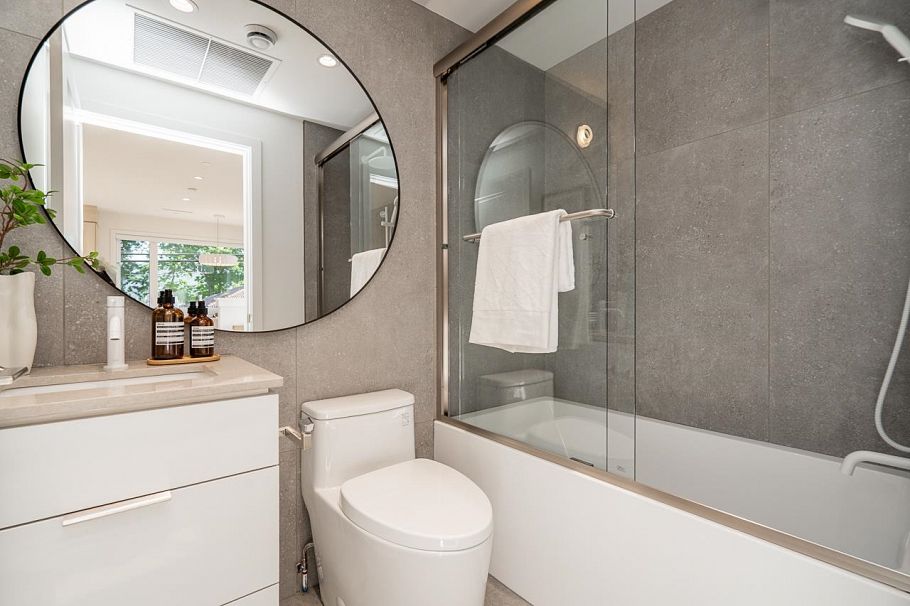2877 Cambridge Street Vancouver, BC - 21