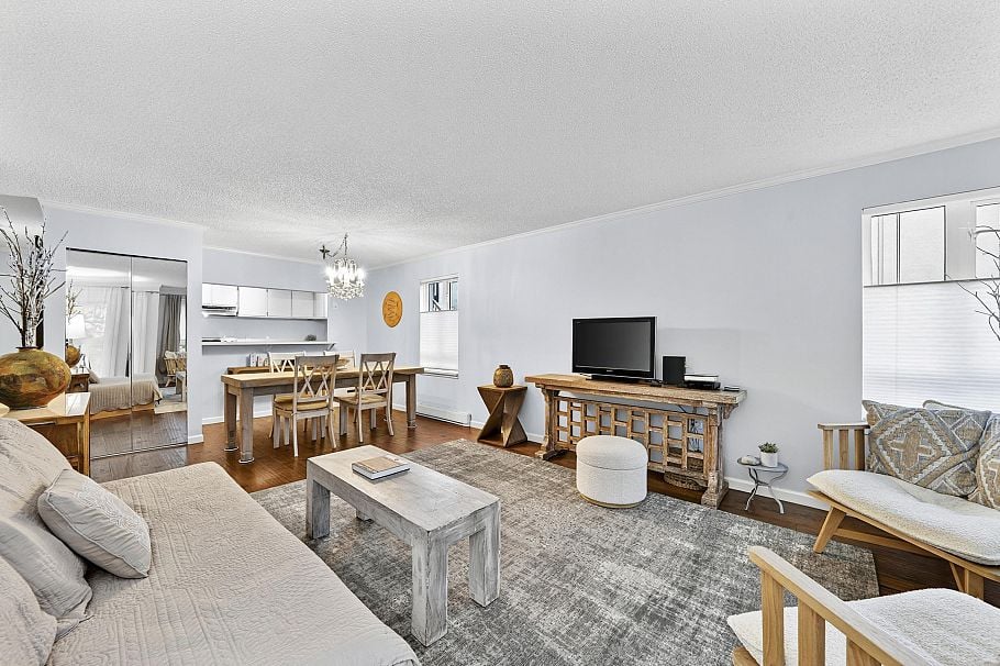 104 1551 W 11th Avenue Vancouver, BC - 2