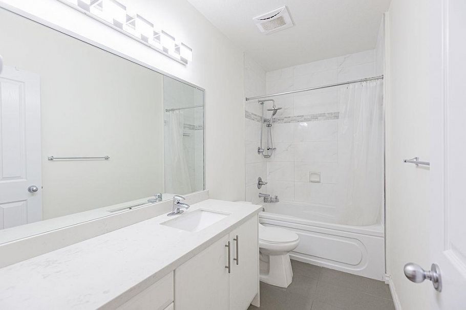 6 6262 Ash Street Vancouver, BC - 19