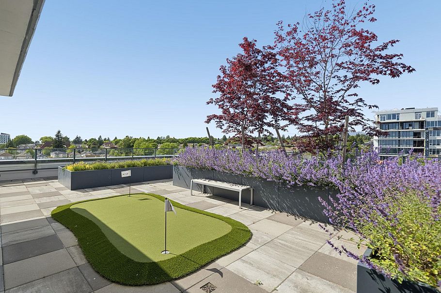 202 8398 Oak Street Vancouver, BC - 25